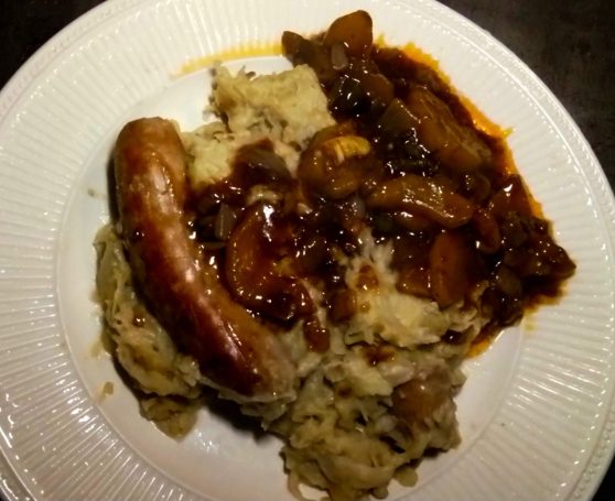 Sour cabbage, zucchini and sausage